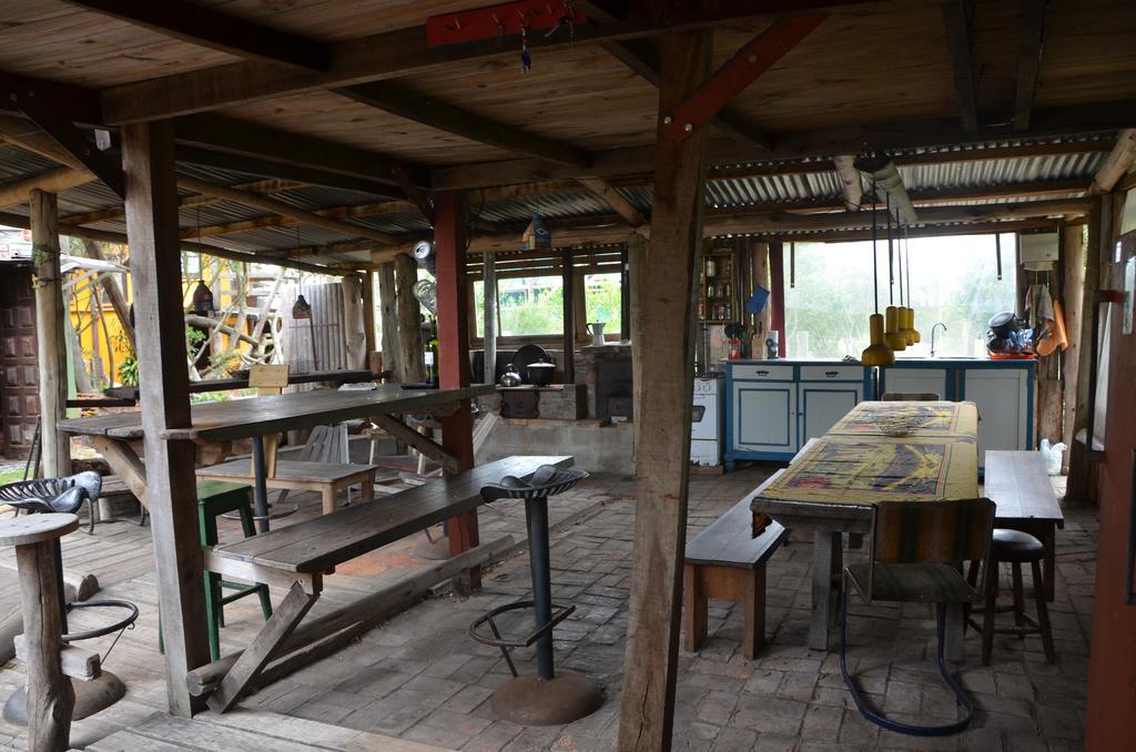 לה פלומה La Brujula Hostel מראה חיצוני תמונה