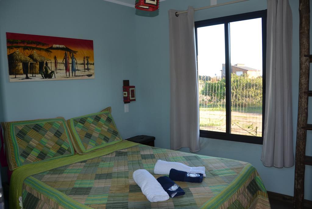 לה פלומה La Brujula Hostel מראה חיצוני תמונה
