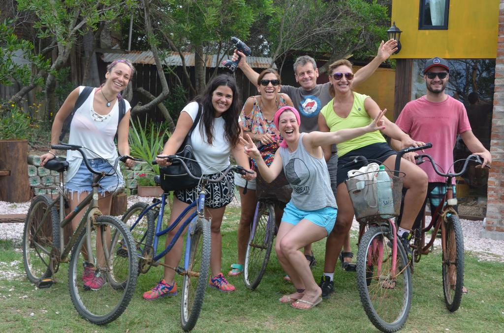 לה פלומה La Brujula Hostel מראה חיצוני תמונה