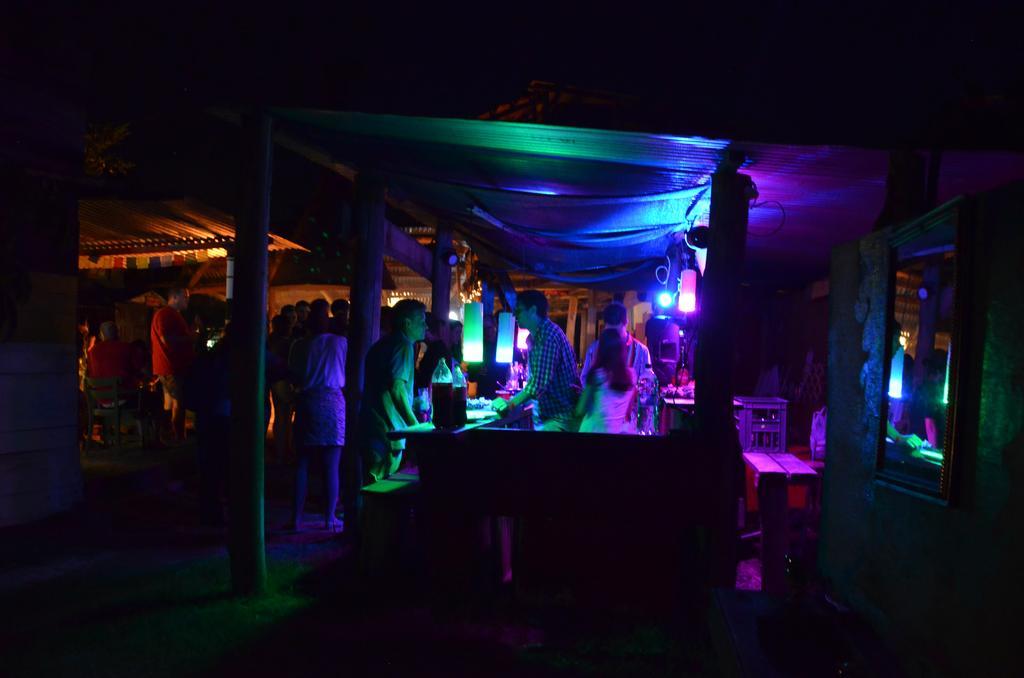 לה פלומה La Brujula Hostel מראה חיצוני תמונה