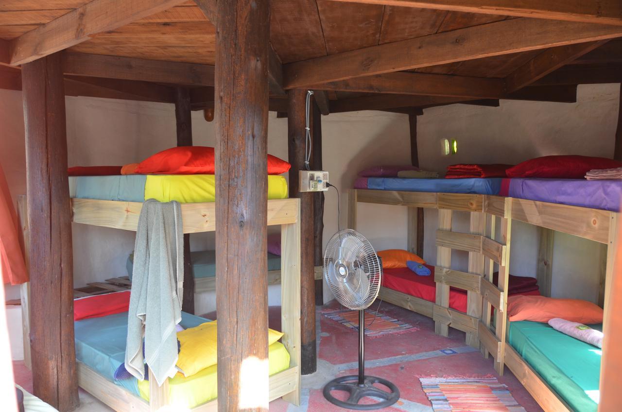 לה פלומה La Brujula Hostel מראה חיצוני תמונה