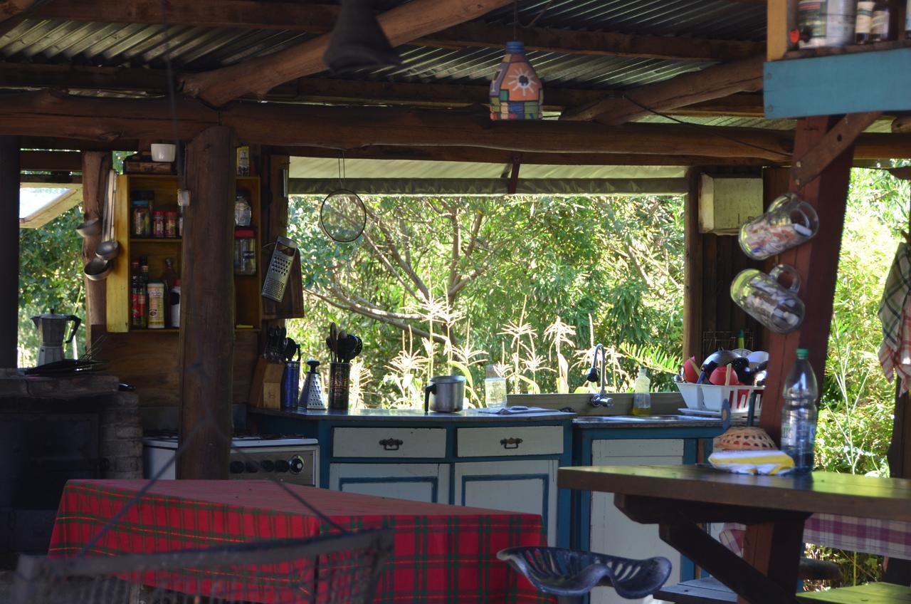 לה פלומה La Brujula Hostel מראה חיצוני תמונה