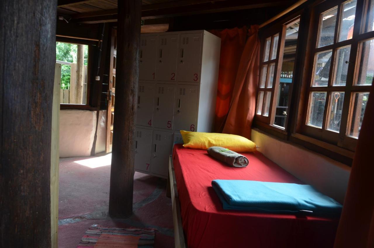 לה פלומה La Brujula Hostel מראה חיצוני תמונה